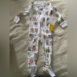 Burt’s Bees Baby onesie. Sz. 12-18 months. NWT.